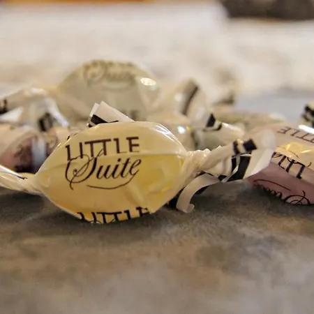 Little - Simone Lille